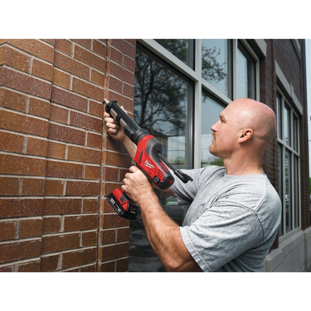 Milwaukee M18™ C18 PCG/310C-201B - Pistolet à mastic sans fil 310 ml