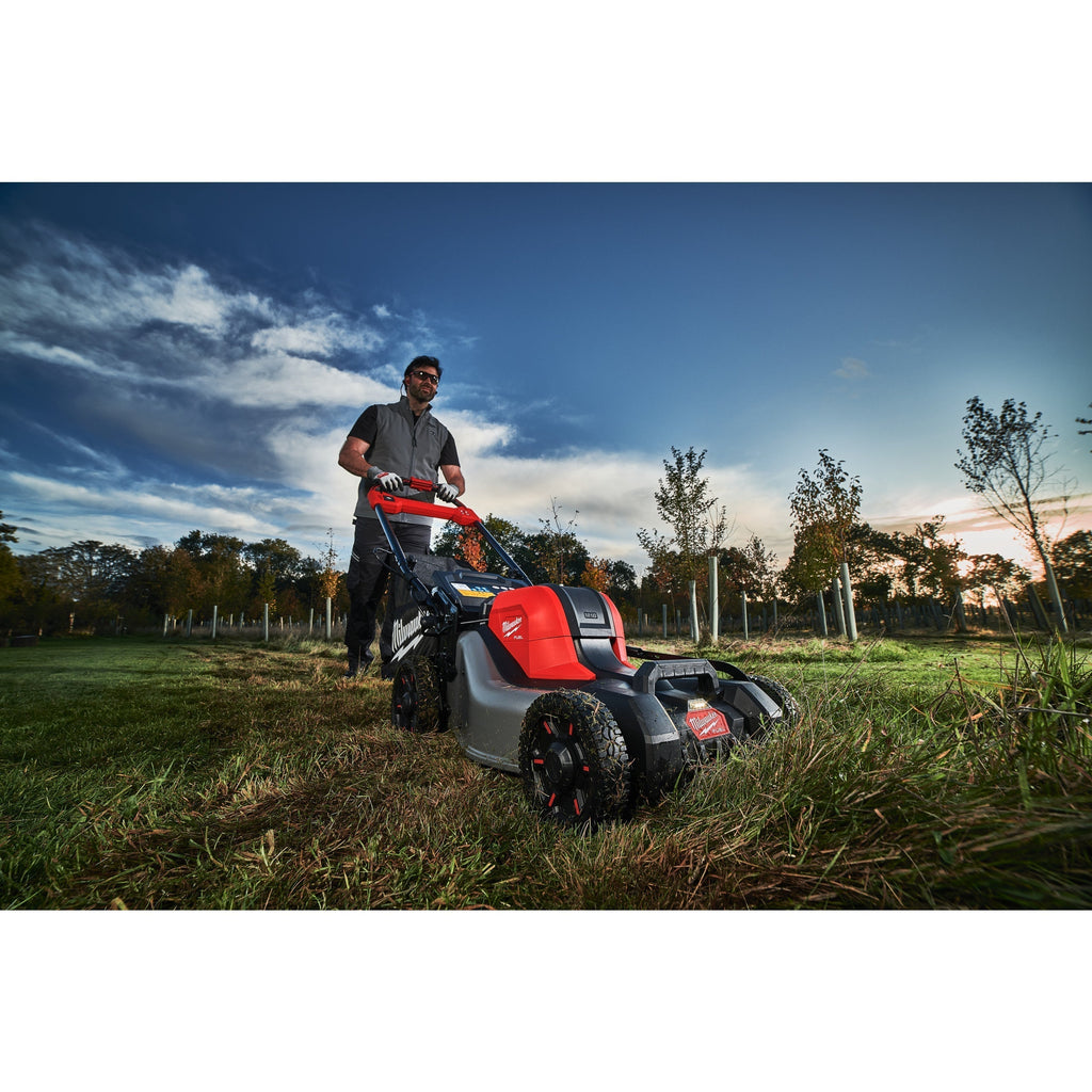 Milwaukee M18 F2LM46-802 Tondeuse à gazon sans fil