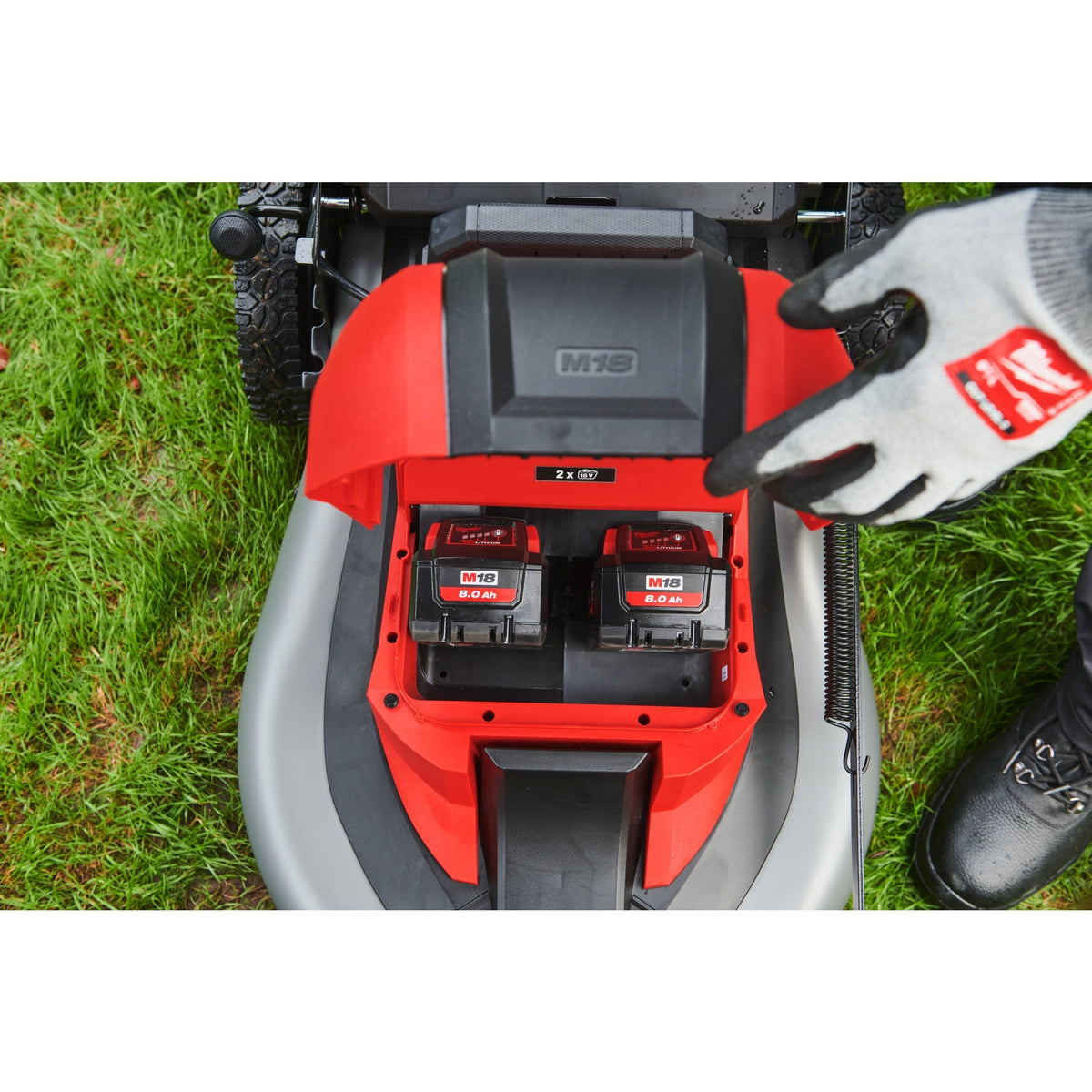 Milwaukee M18 F2LM46-802 Tondeuse à gazon sans fil