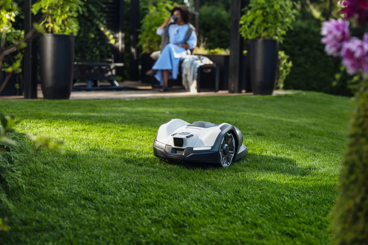Husqvarna Automower® 410VE NERA robot tondeuse - largeur de coupe 22 cm
