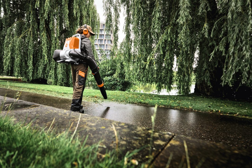 STIHL BRA 200 Souffleur à dos à batterie - Machine nue
