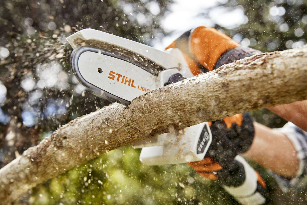 STIHL GTA 26 Scie de jardin à batterie – Batterie et chargeur inclus – 10 cm