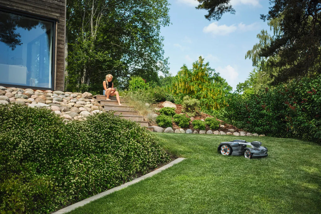 Husqvarna Automower 435X AWD NERA robot tondeuse - largeur de coupe 22 cm